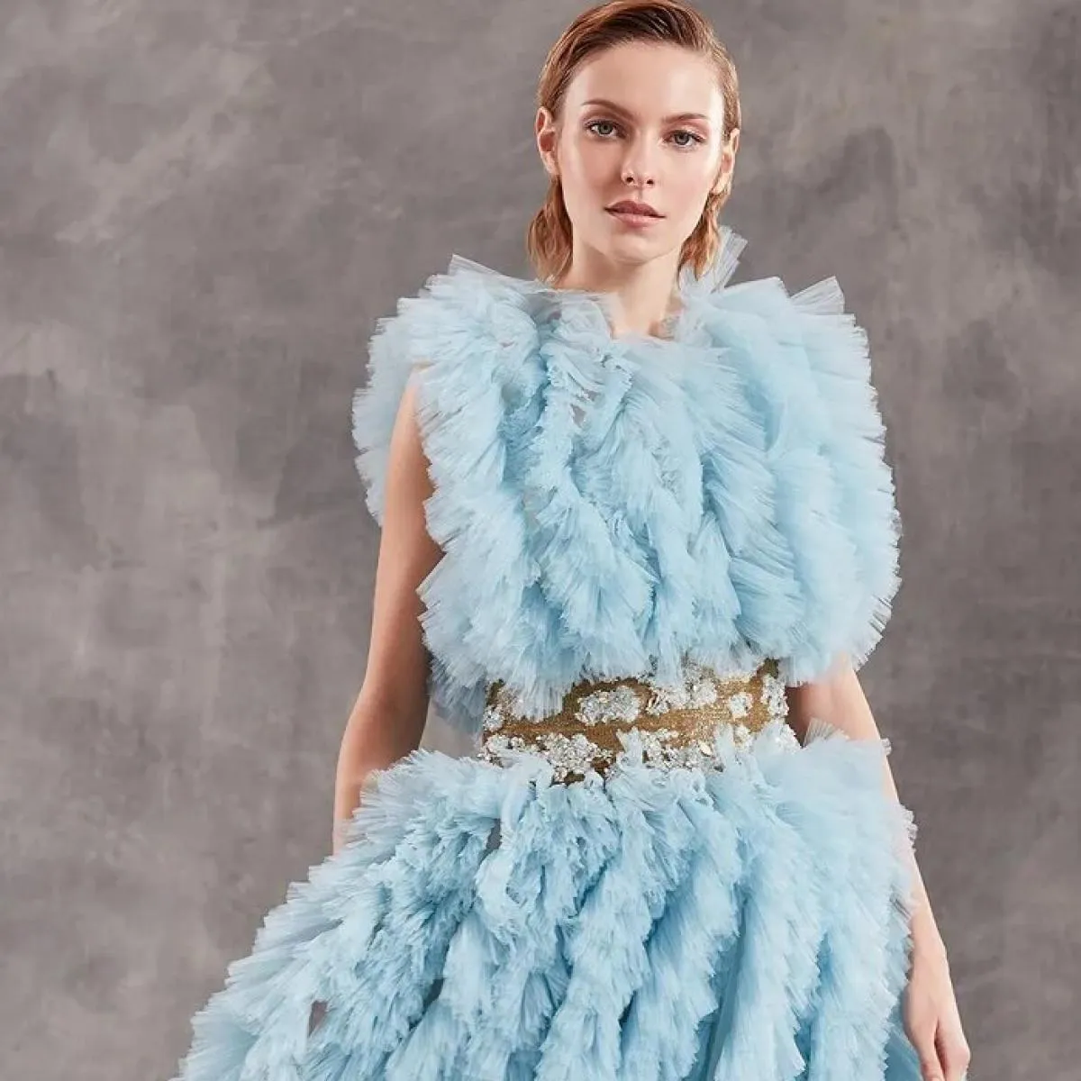 2024 Nuovo Arrivo Pieghe Increspature Abito da Ballo Vestito da Celebrità Molto Soffice Tulle Azzurro Abiti da Festa Formale Abi
