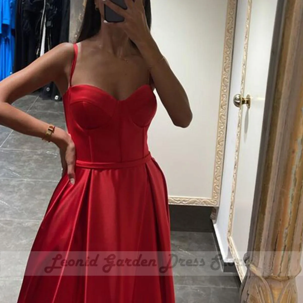 Abiti da festa classici rossi Sweetheart Satin Sirena Lunghezza pavimento Abiti da sera Cinghia per spaghetti A Line Cerniera Oc