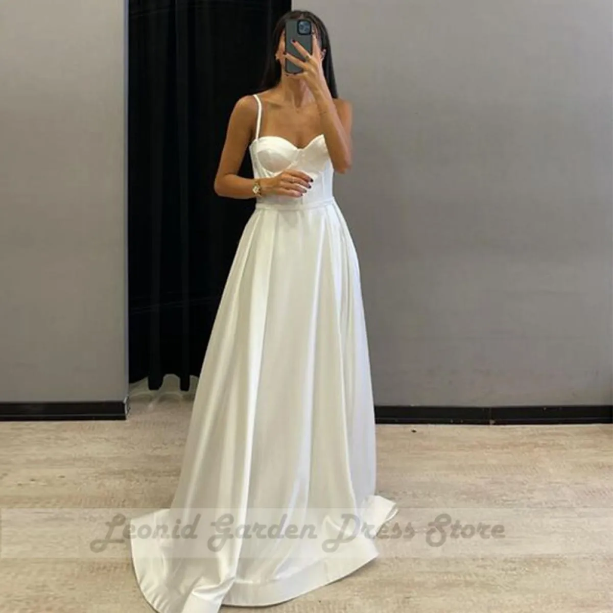Abiti da festa classici rossi Sweetheart Satin Sirena Lunghezza pavimento Abiti da sera Cinghia per spaghetti A Line Cerniera Oc