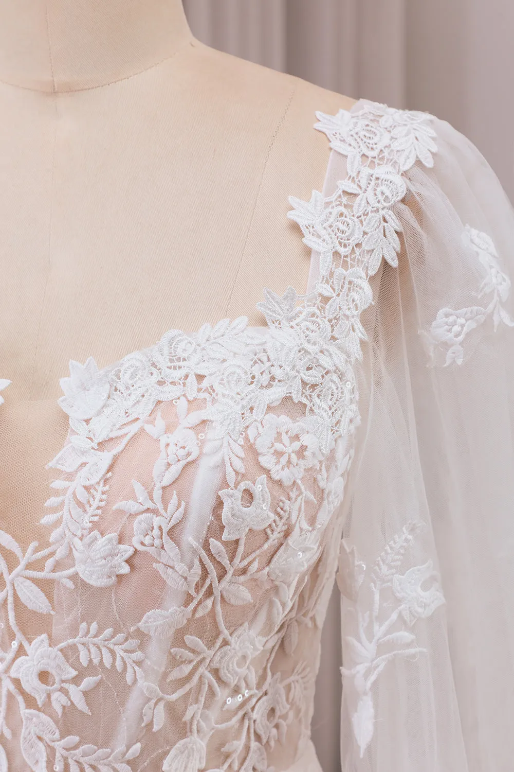 Avorio Pizzo Collo A cuore Maniche Lunghe Sirena Abito Da Sposa con Sweep Train