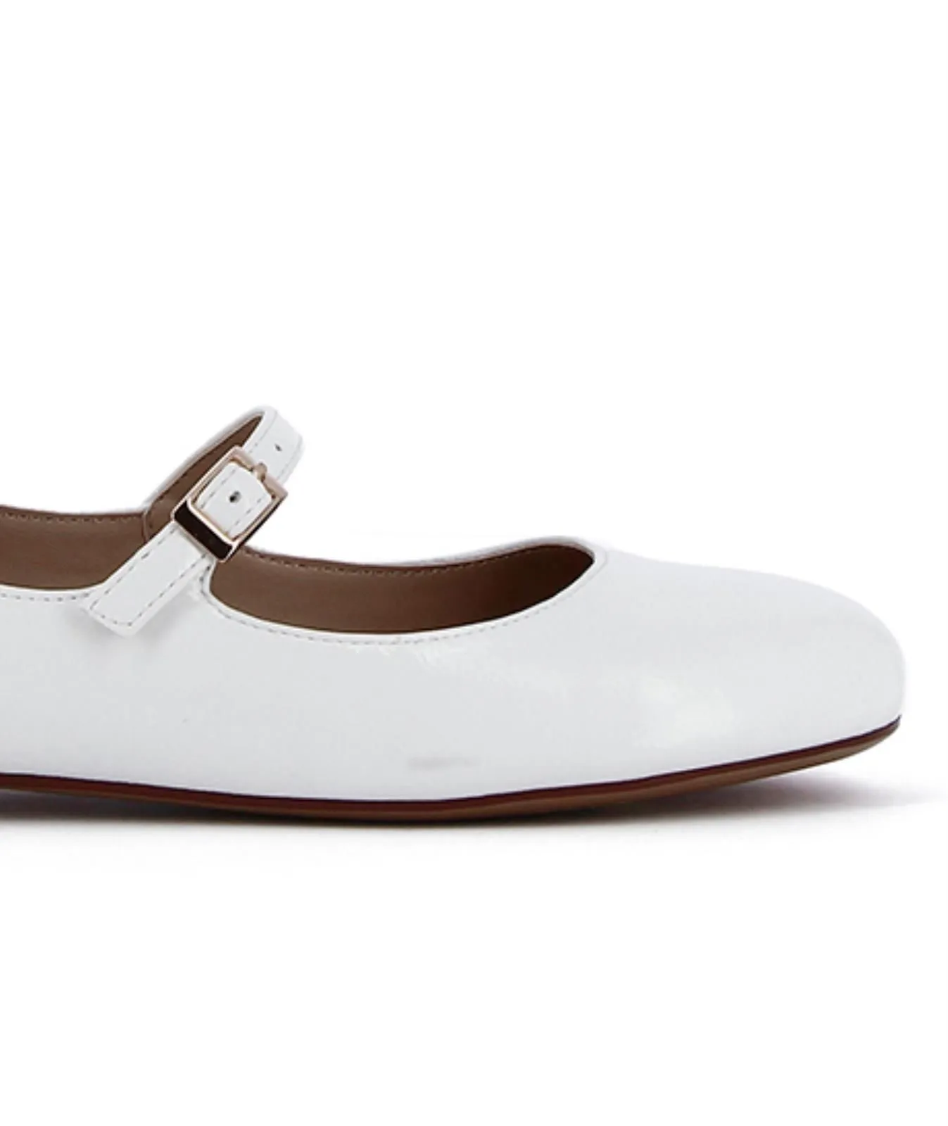 Ballerine bianche lucide modello mary jane con cinturino