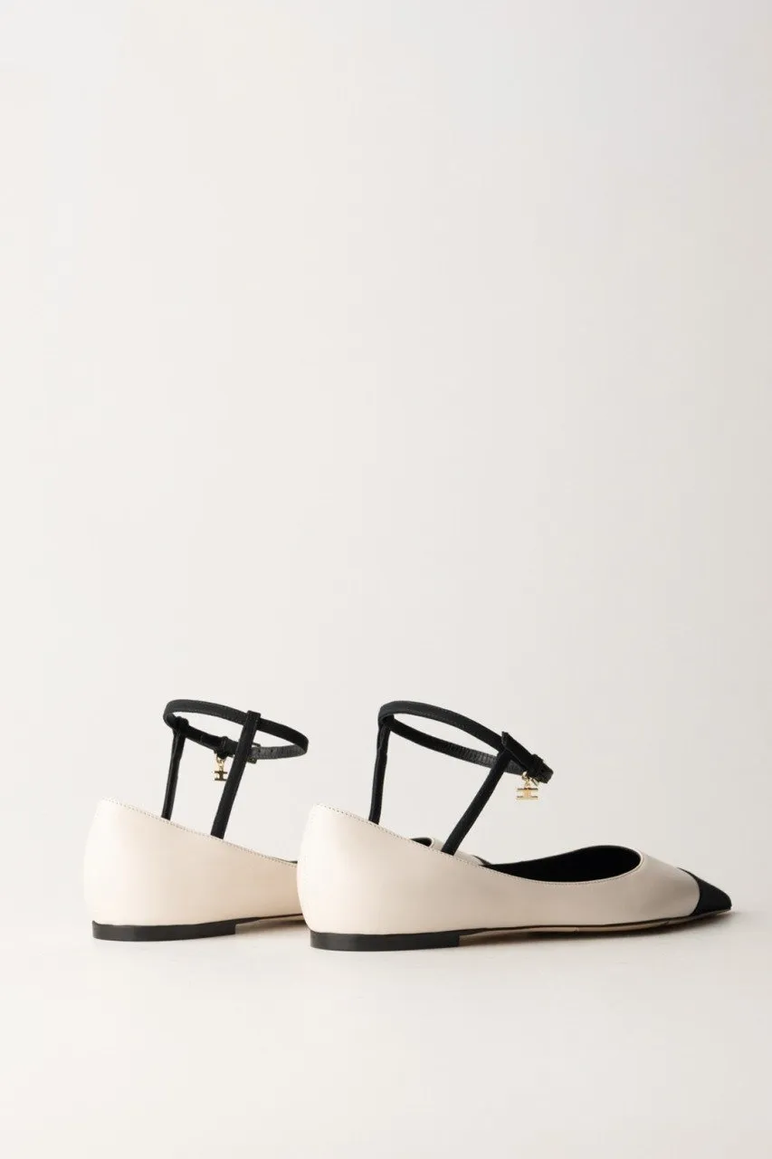 Ballerine in nappa con puntalino Burro/Nero