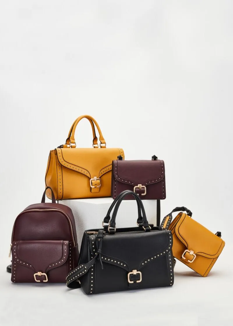 Borsa con borchie