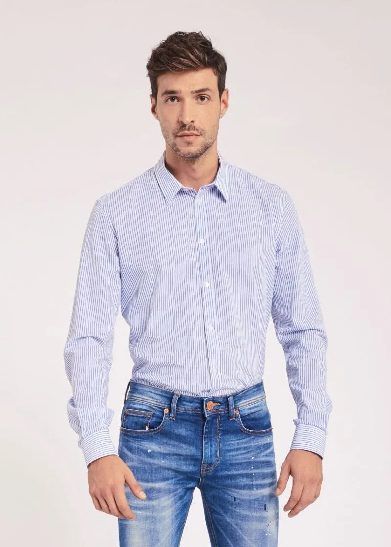 Camicia a righe verticali