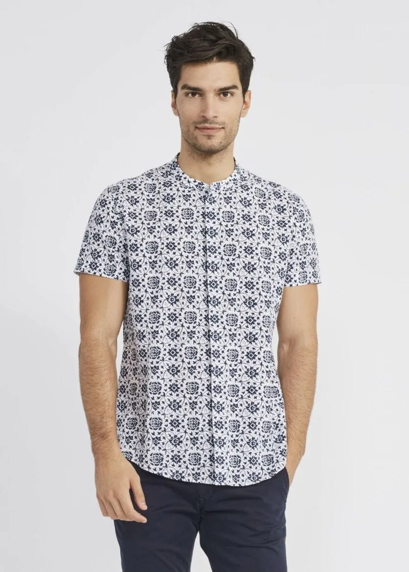 Camicia con maniche corte