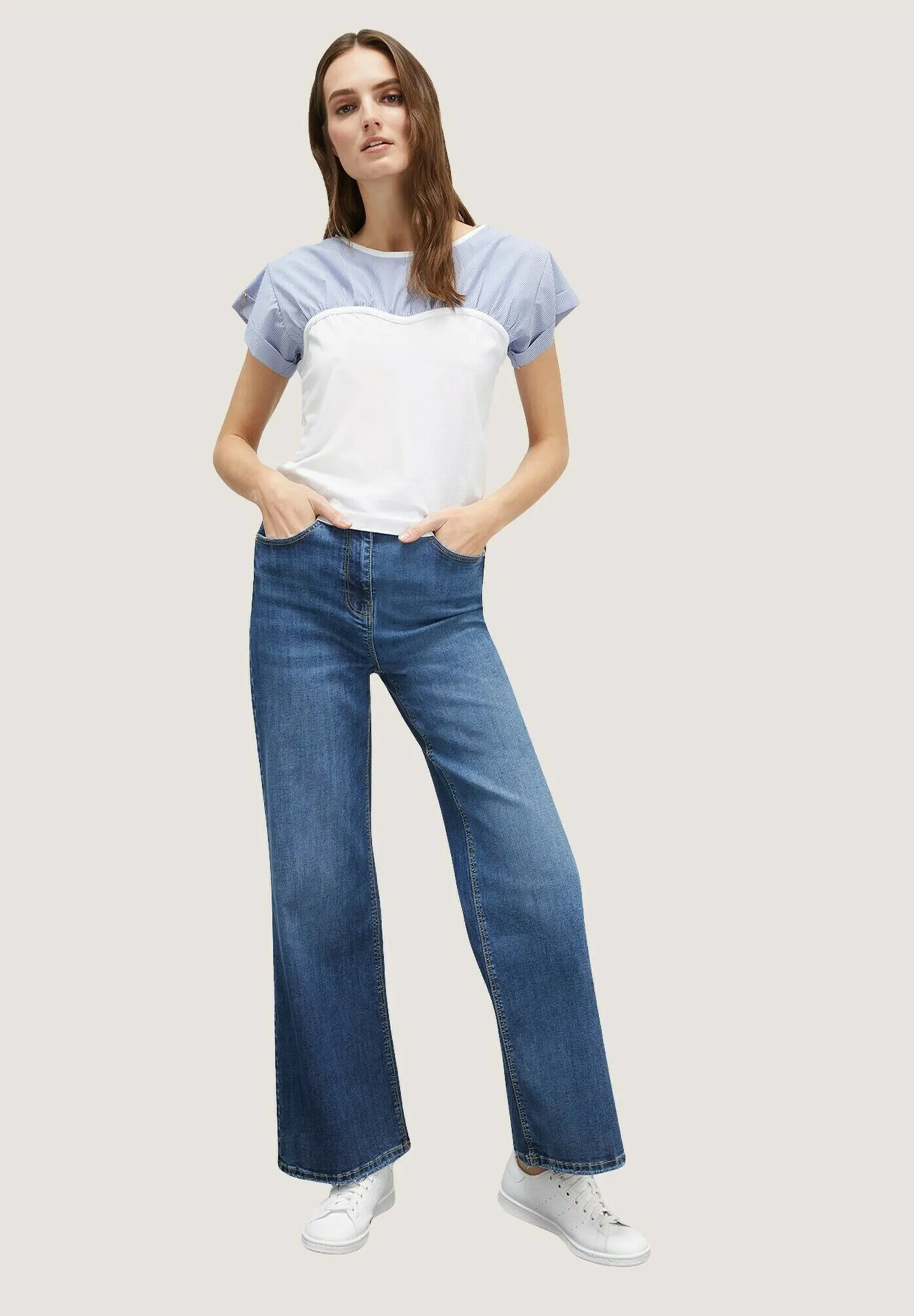 CON ARRICCI  - T-shirt con stampa