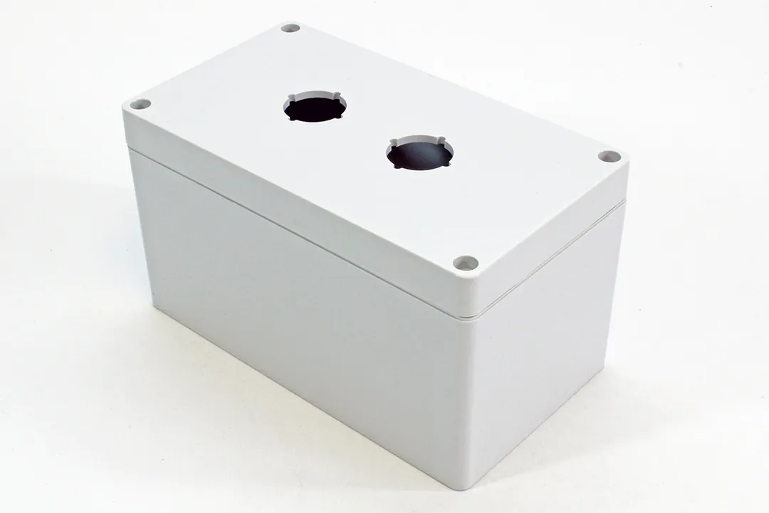 Contenitore Hammond in Policarbonato 6.3 x 3.54 x 3.56poll, IP66