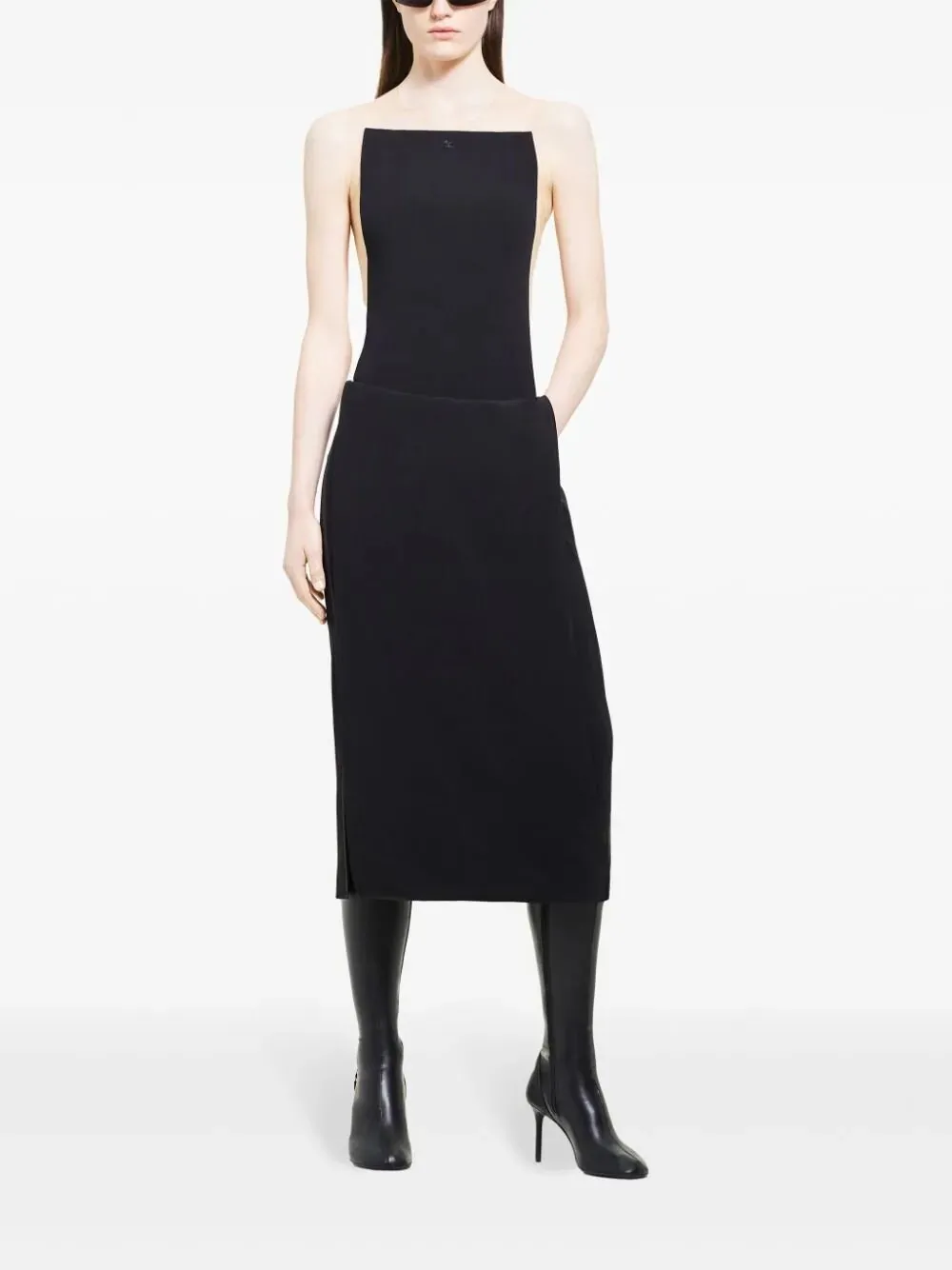   Courreges 