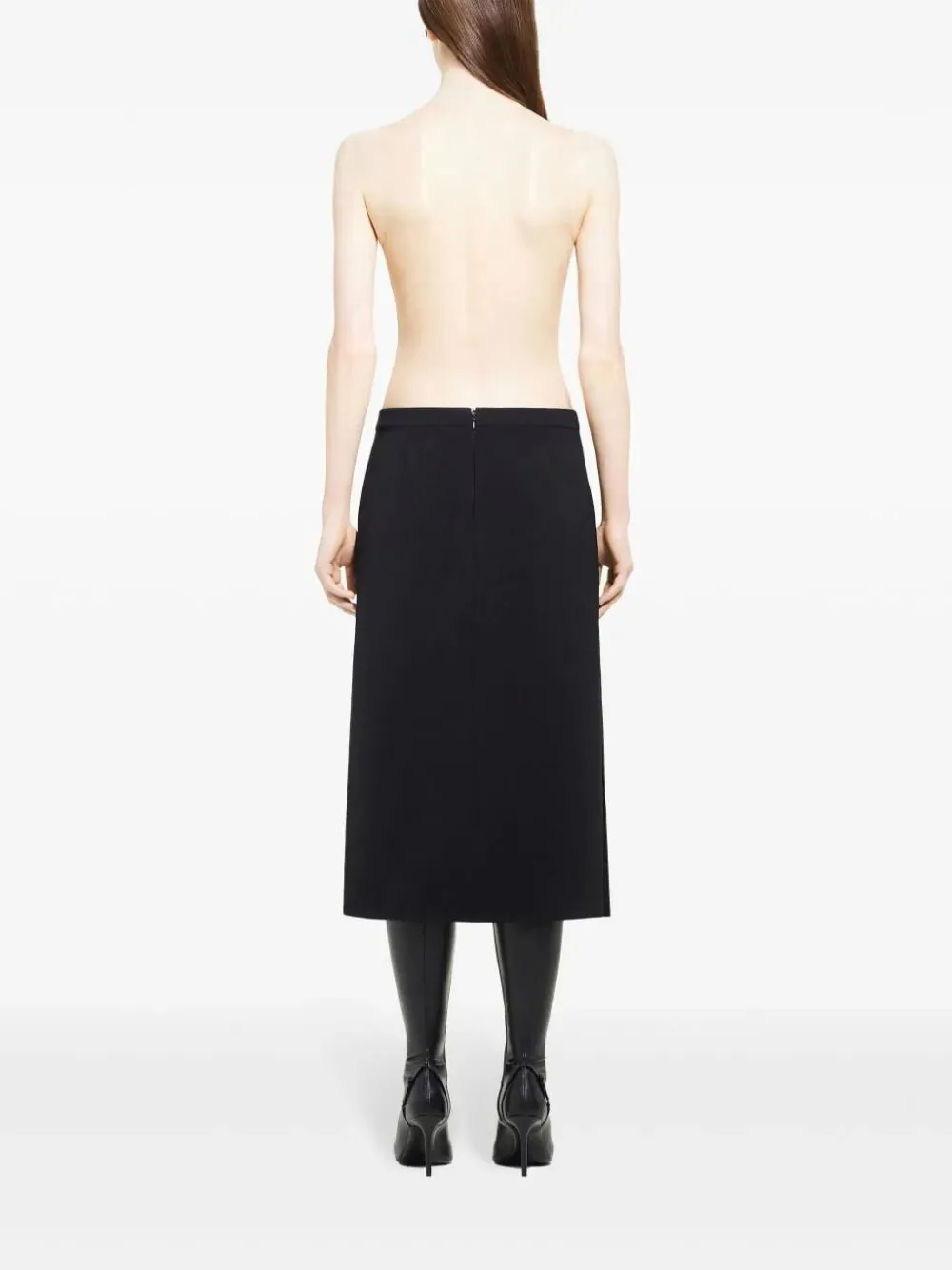   Courreges 