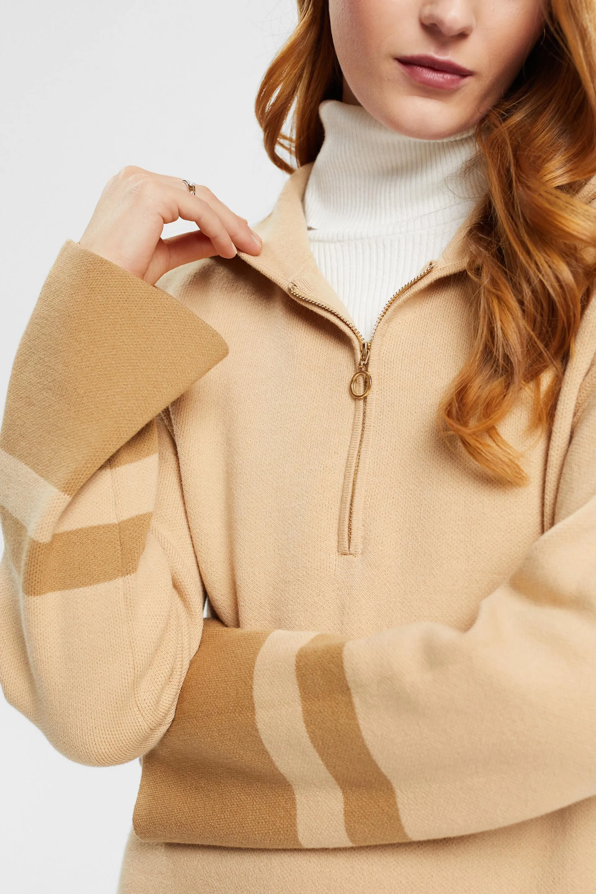 Felpa con cappuccio con zip di media lunghezza