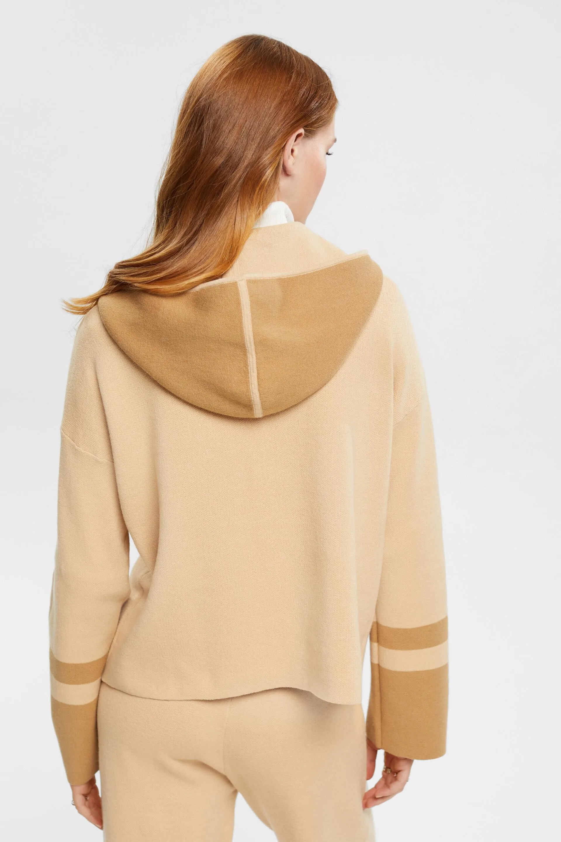Felpa con cappuccio con zip di media lunghezza