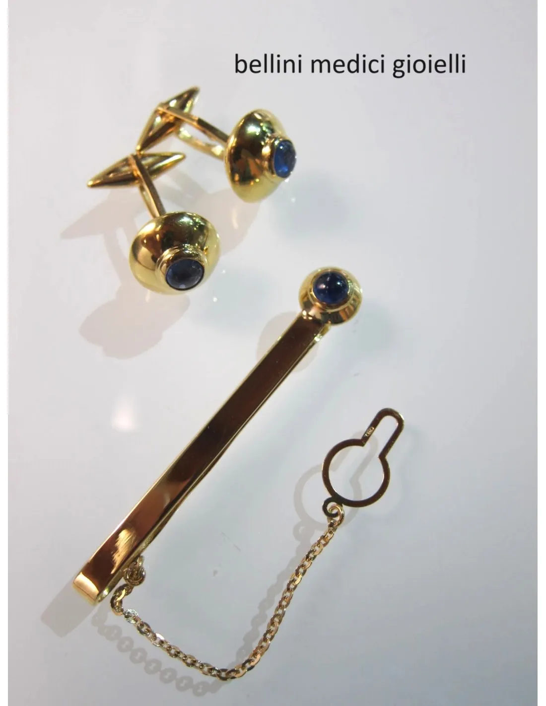 Gemelli in oro giallo e zaffiro blu