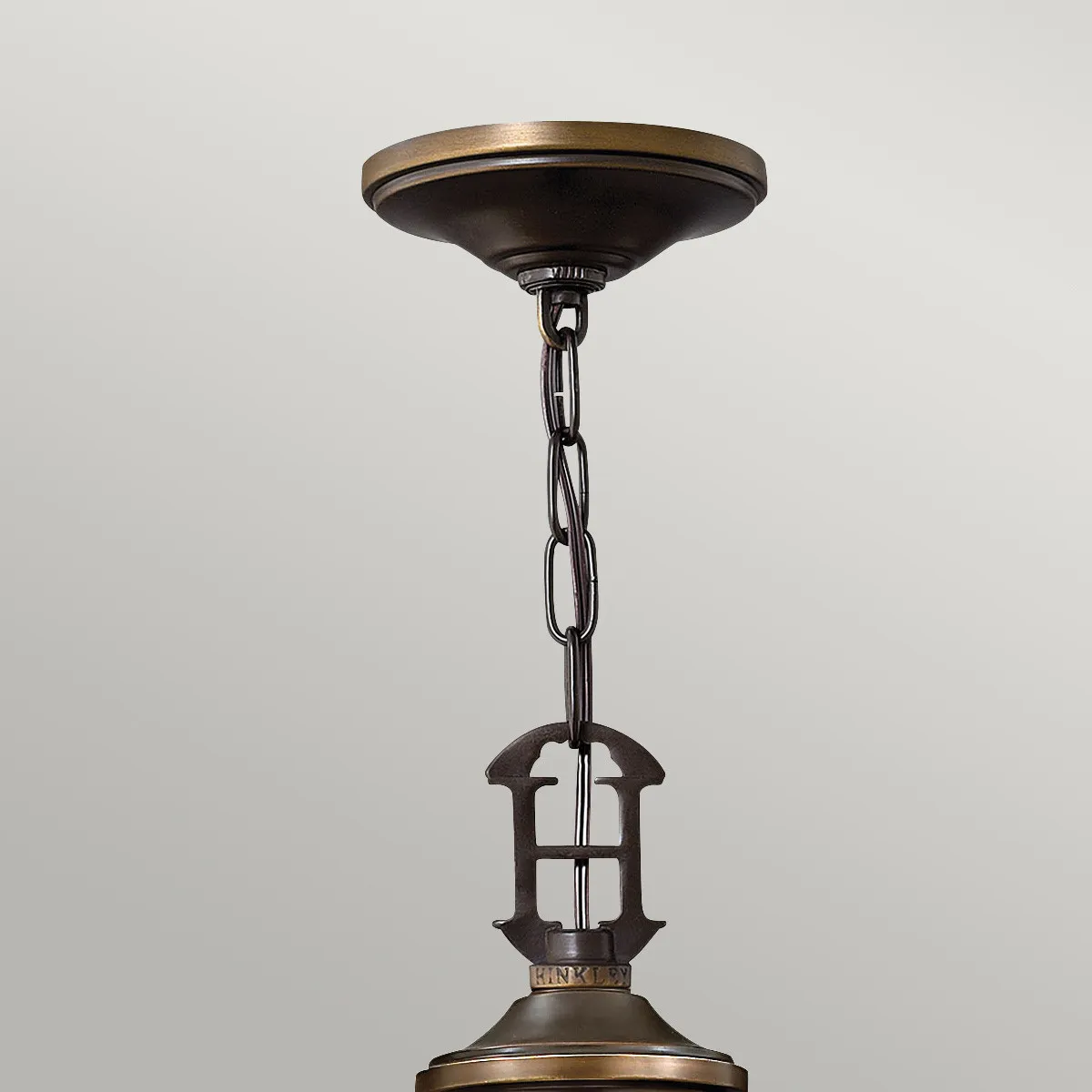Hinkley  Lampadario rustico grande struttura in acciaio e diffusori in organza a 9 luci Plymouth - 60W