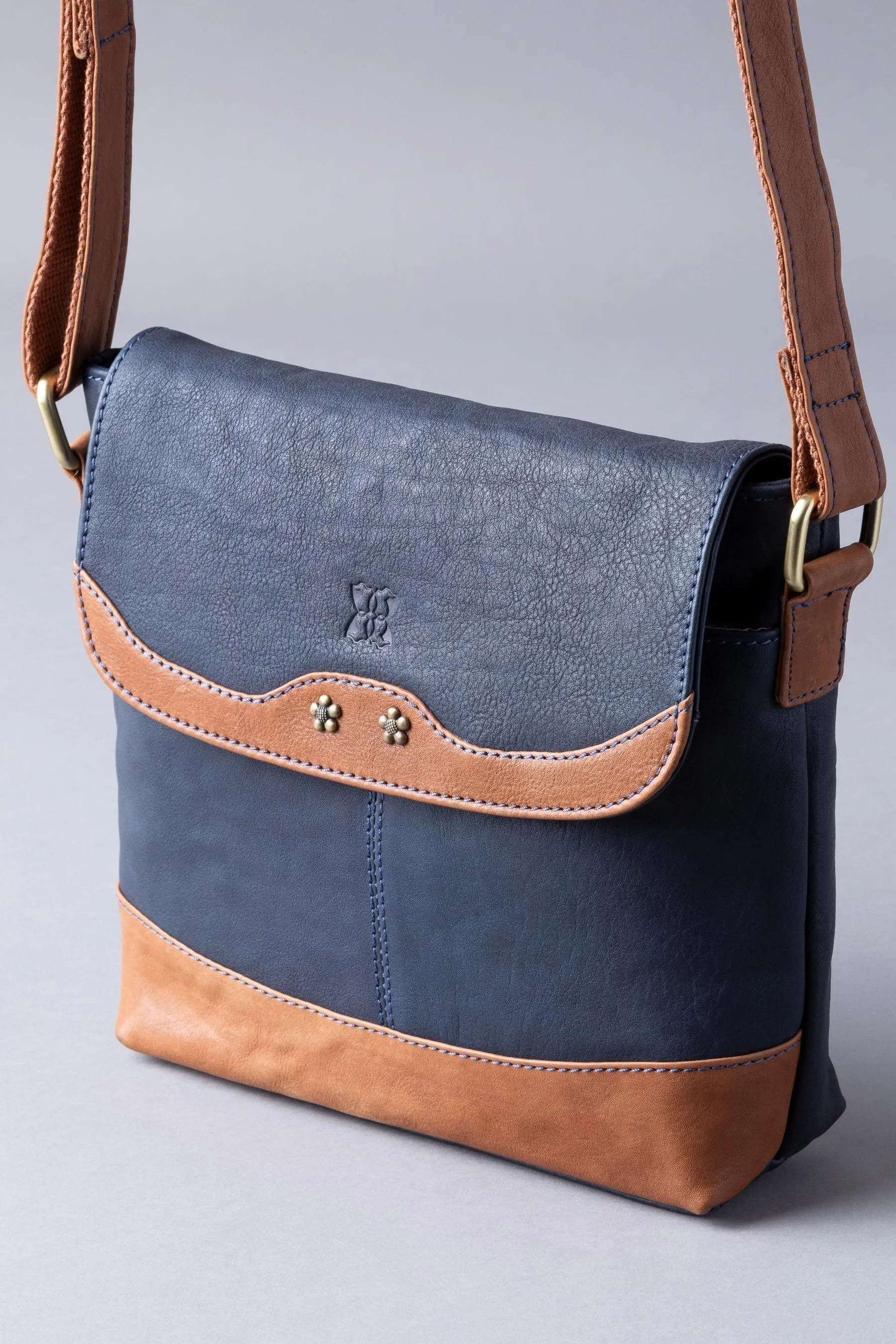 Lakeland Leather - Hartsop - Borsa a tracolla in pelle con patella