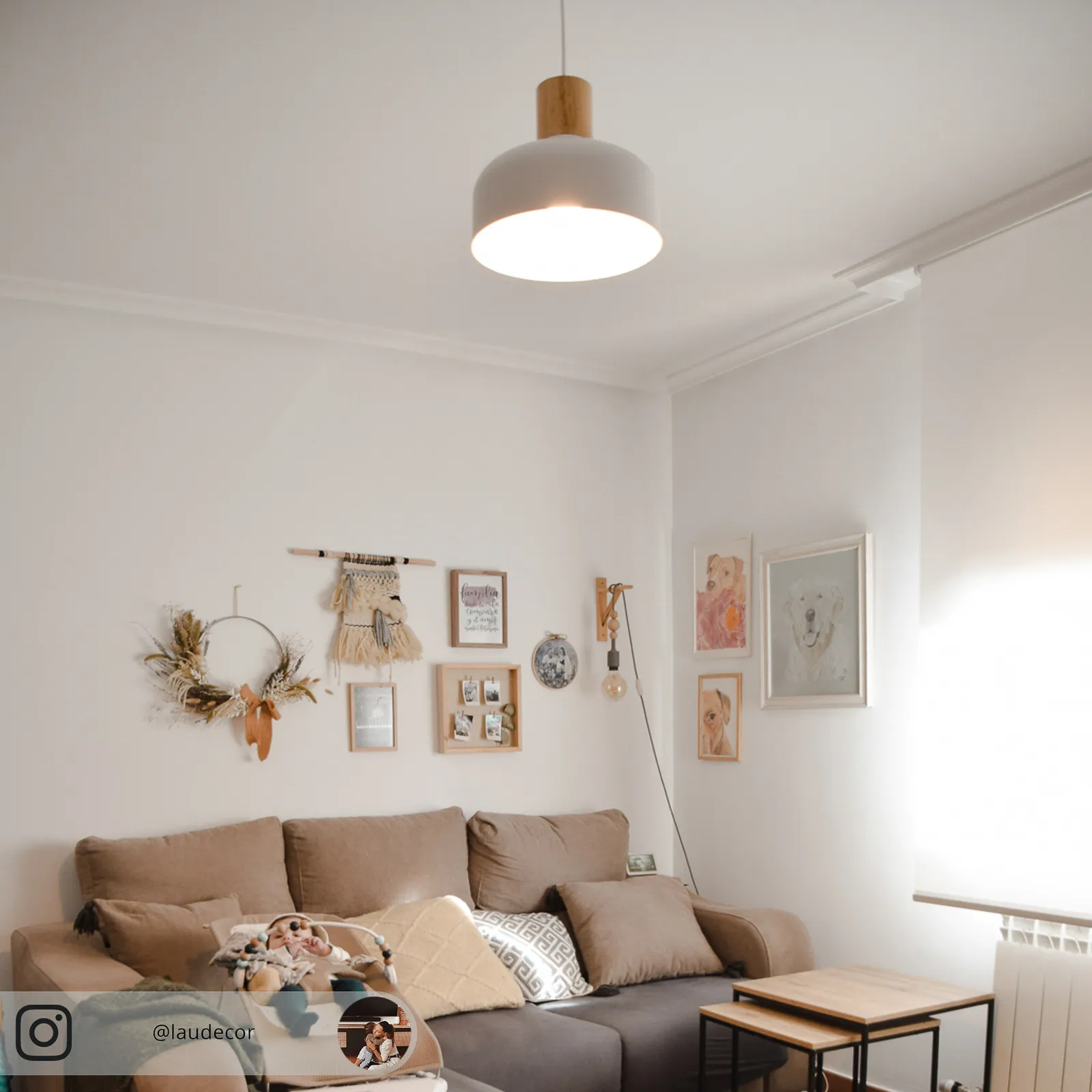 Lampada a sospensione Carlise, elemento in legno