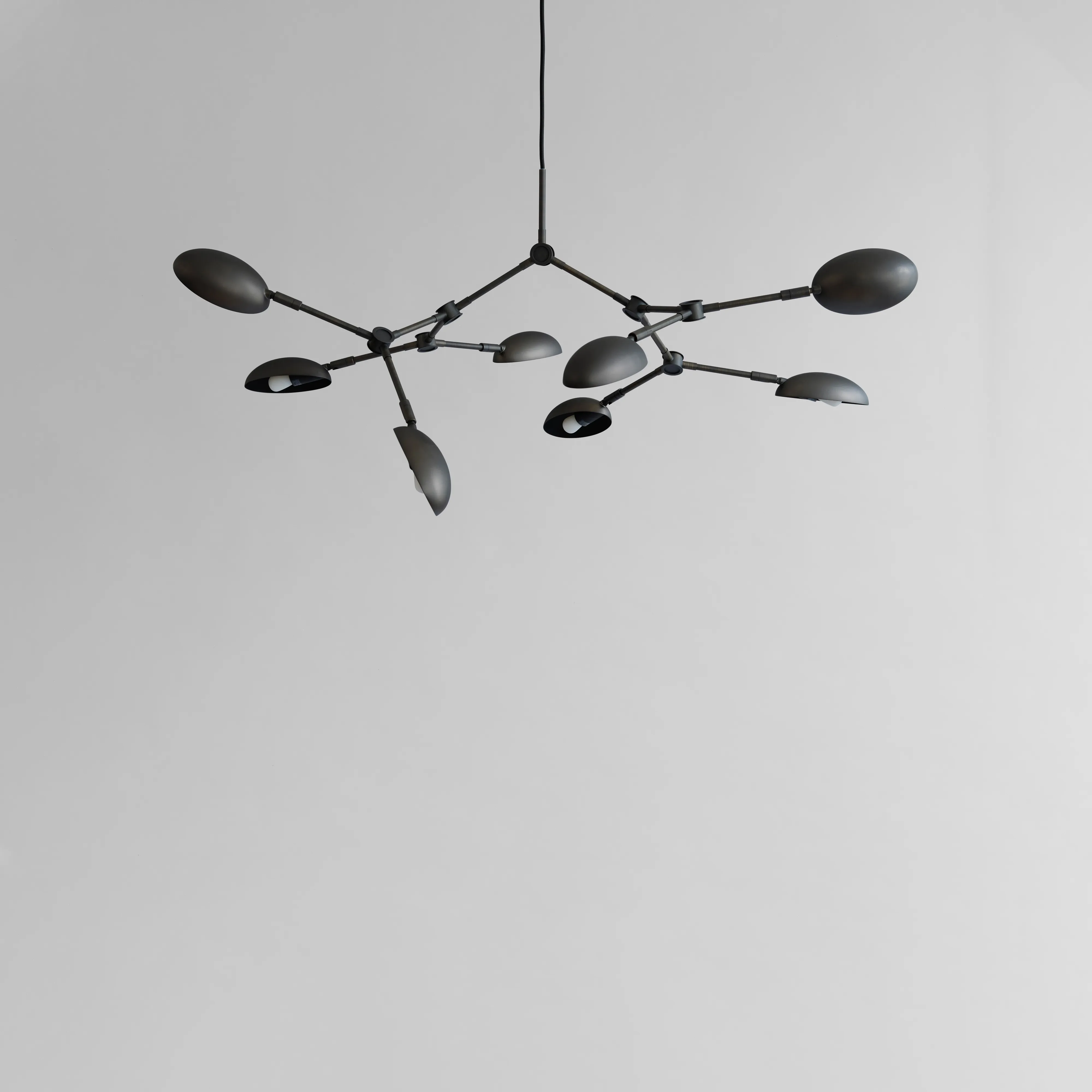 Lampadario Drop Chandelier.jg{font-size:18px}Ottone