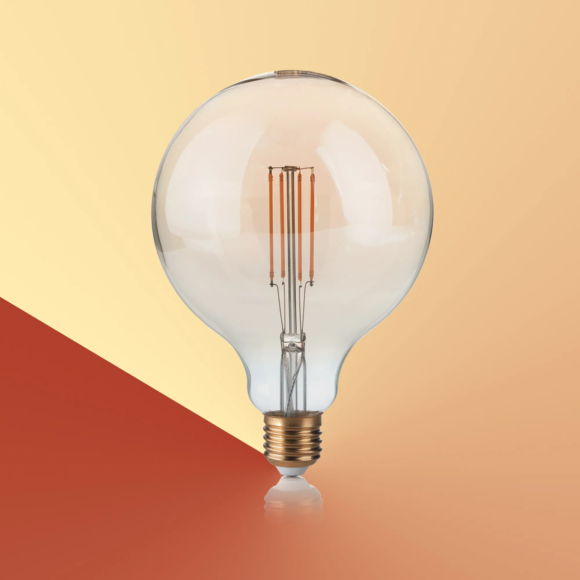 Lampadina IDEAL LUX – GLOBO BIG E27 LED 4W 300Lm Dimmerabile Luce Calda 2200K Vintage Vetro Ambra