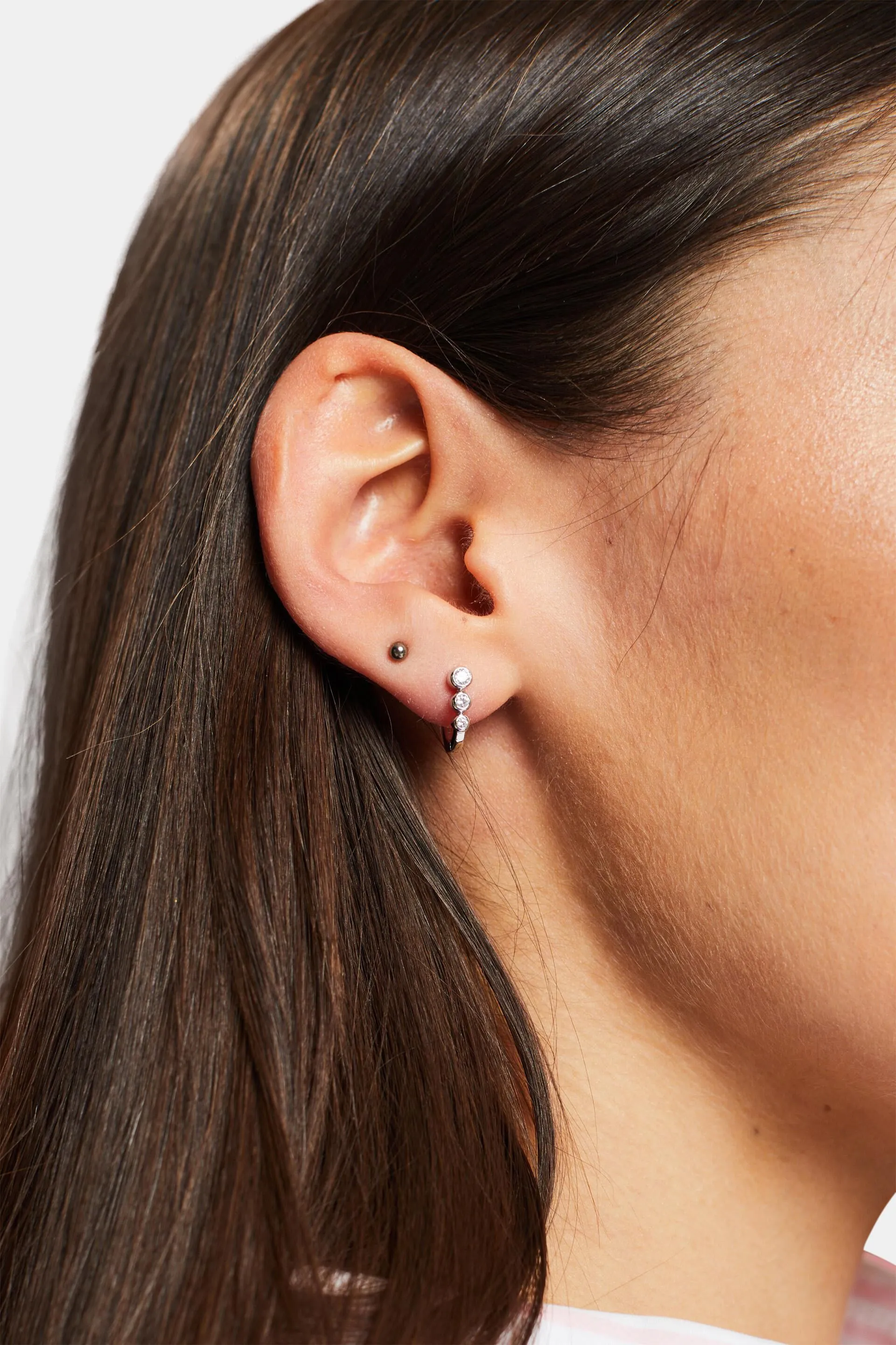 Mini orecchini con zircone in argento sterling