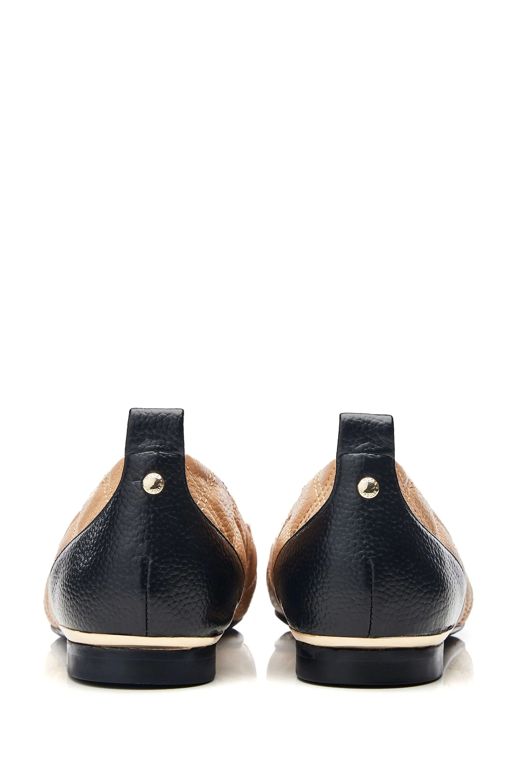 Moda in Pelle - Edessa - Ballerine a punta con Nero catena