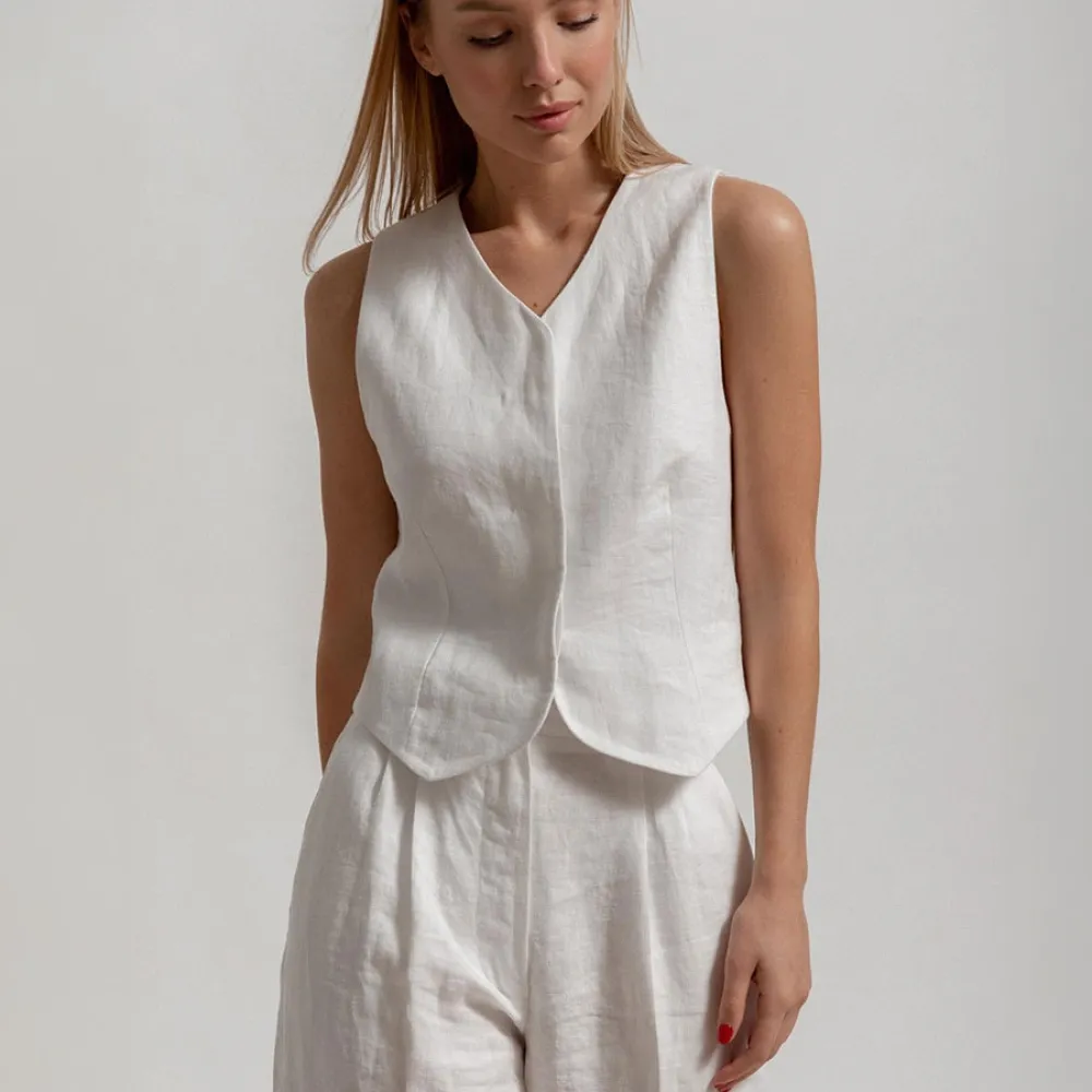 Pantaloni gilet adatti all'Europa e all'America 2024 Pantaloni gilet senza maniche con scollo a V bianco puro casual estivo