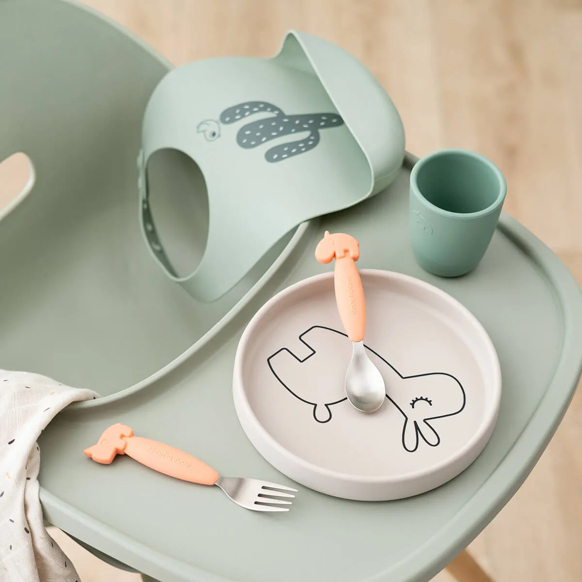 Piatto per bambini Lalee Ø17,5 cm.jo{font-size:18px}Sabbia