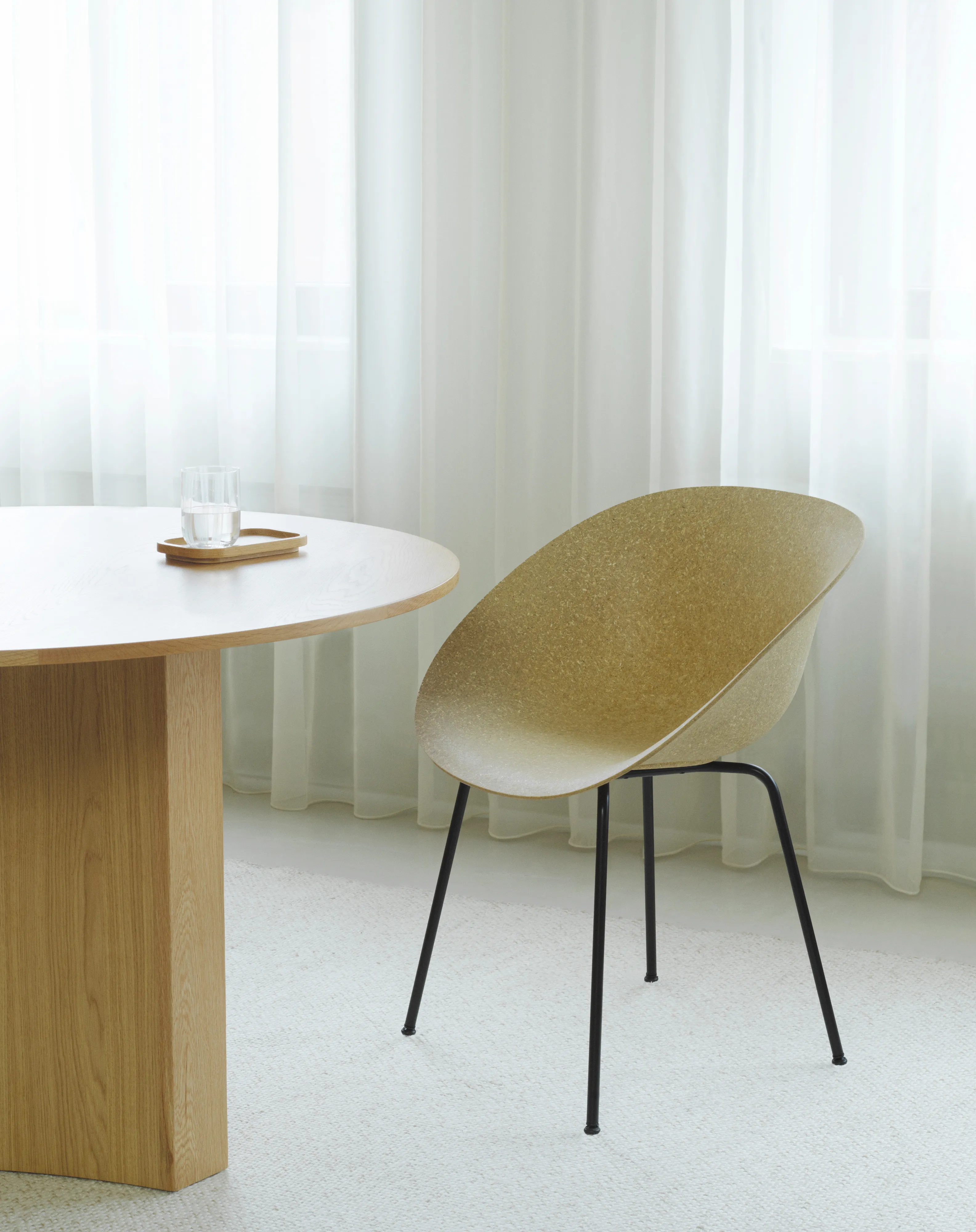 Poltrona Mat con braccioli.jf{font-size:18px}Hemp-cream steel