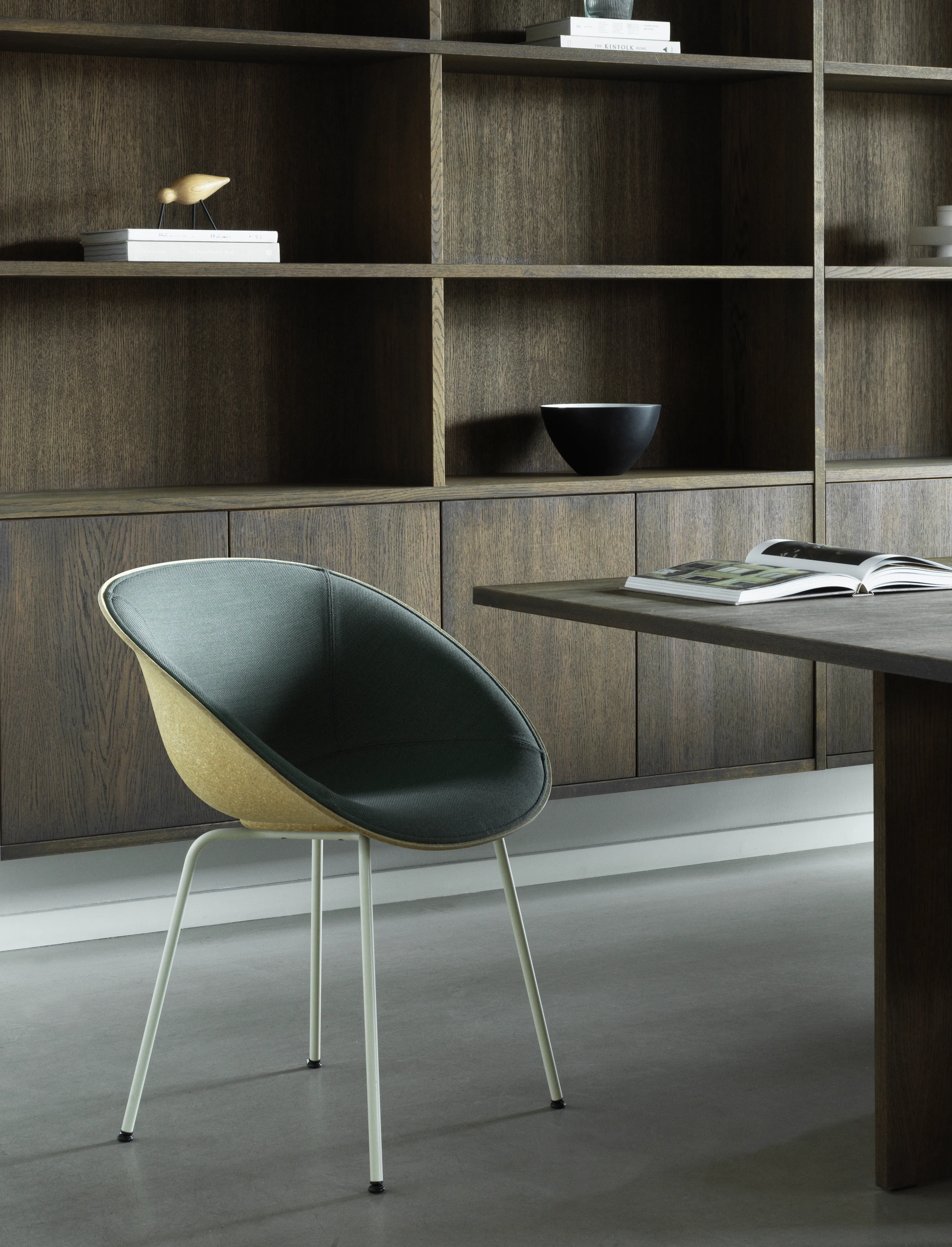 Poltrona Mat con braccioli.jf{font-size:18px}Hemp-cream steel