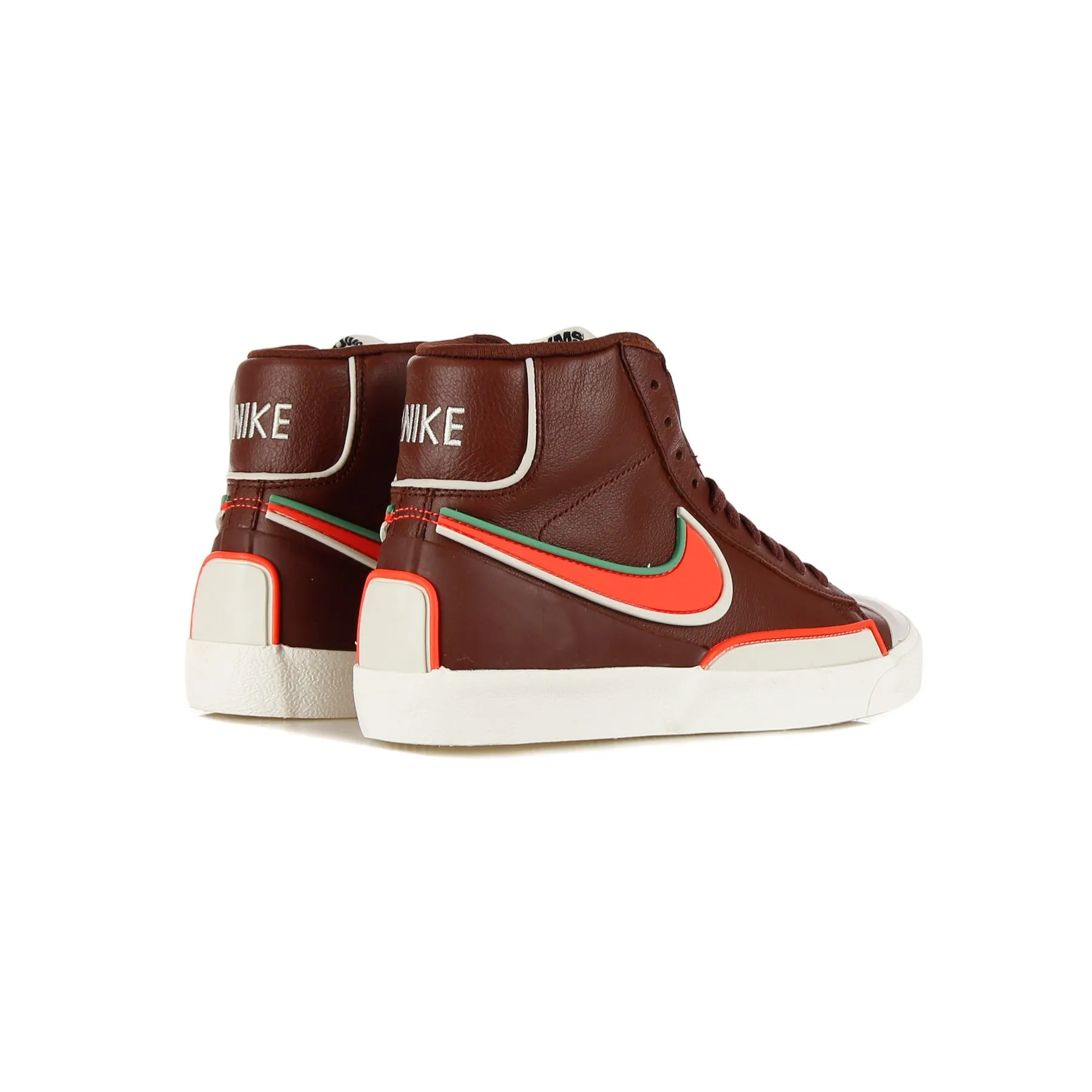 Scarpa Alta Uomo Blazer Mid 77 Infinite Bronze Eclipse/bright Crimson/light Bone