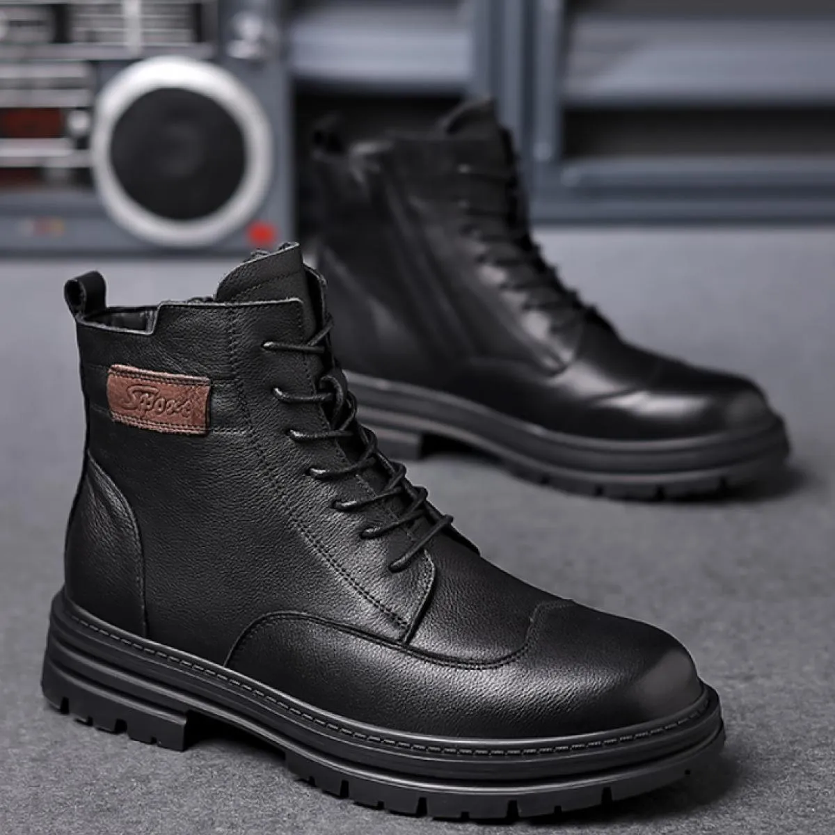 Stivali in pelle retrò da uomo Scarpe con plateau alte con zip laterale con lacci Stivali da moto alla moda stile britannico Bot