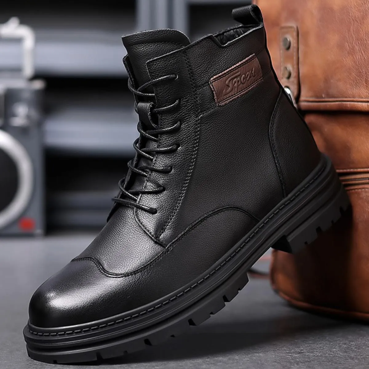 Stivali in pelle retrò da uomo Scarpe con plateau alte con zip laterale con lacci Stivali da moto alla moda stile britannico Bot