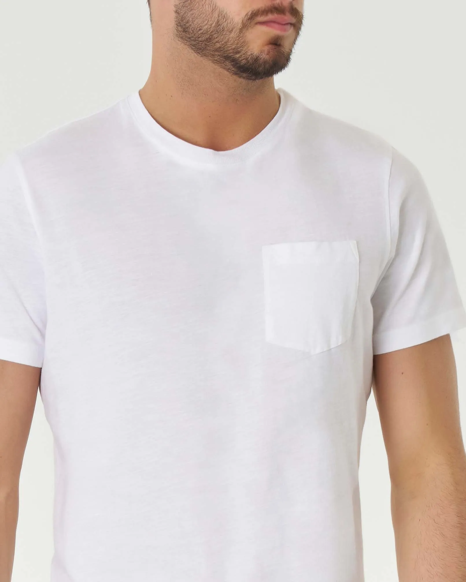T-shirt bianca mezza manica in cotone fiammato con taschino al petto