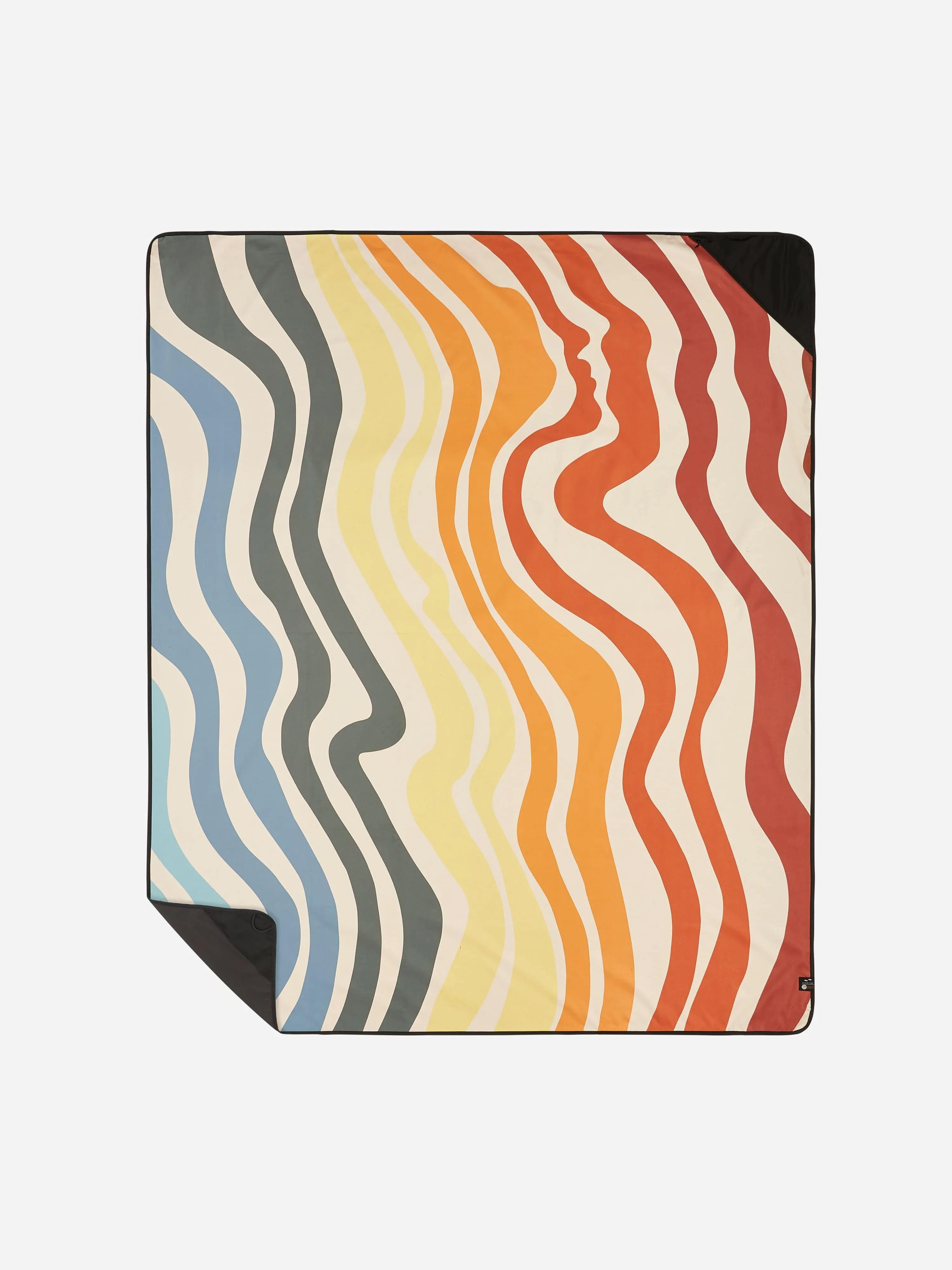 TEXTURED WAVES PARK BLANKET