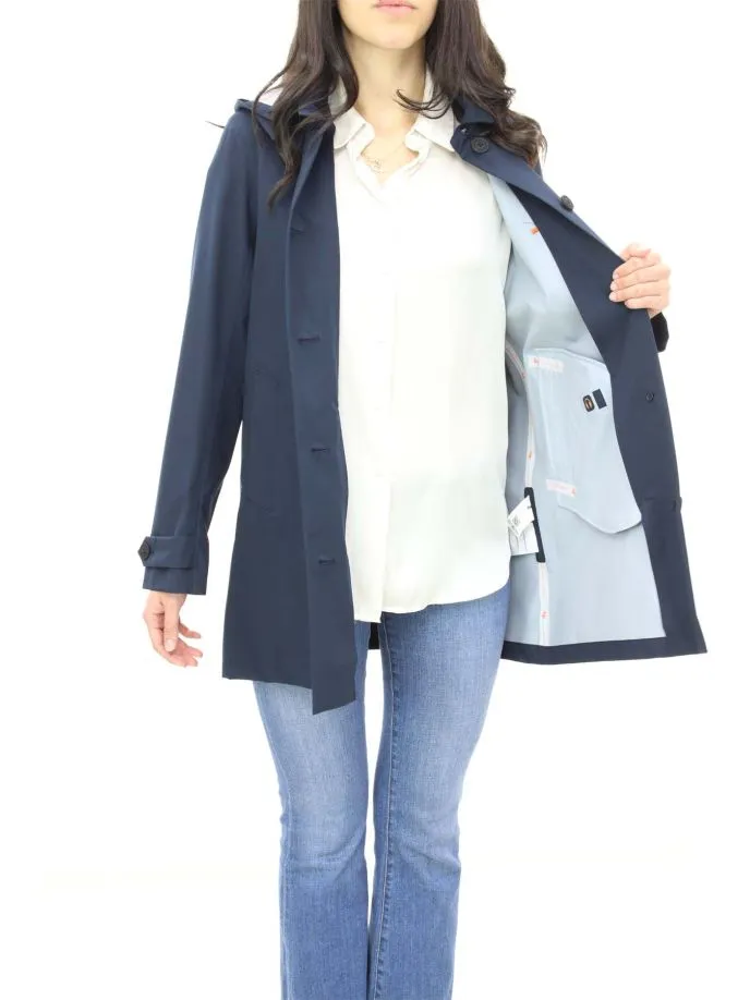 Trench impermeabule con cappuccio